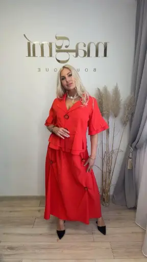 Kostiumas su sijonu 219