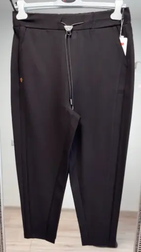 Juodos klasikinės kokyb iškos kelnės